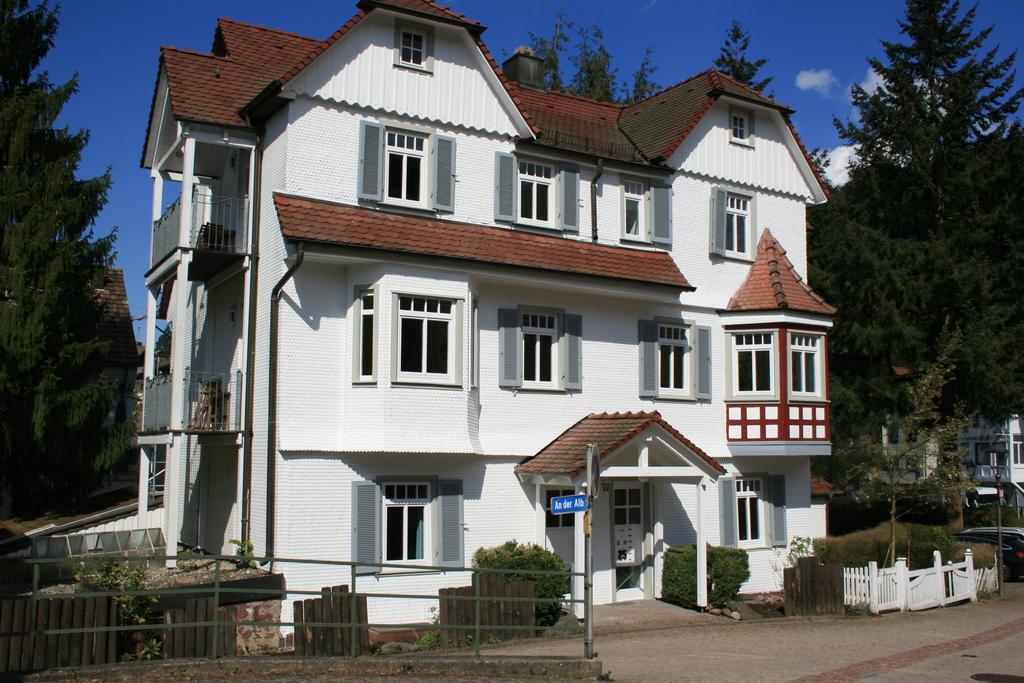 Gaestehaus Villa Lina Bad Herrenalb Exterior photo